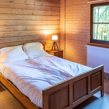 In The Woods With Nordic Bath Chalet